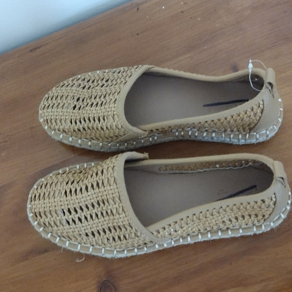 NWT Universal Thread Rita's Loafers - Picture 3 of 6